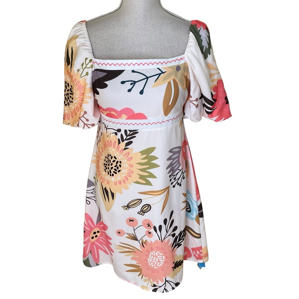 Unbranded Square Neck Cream with Bright Floral Mini Dress XS/S